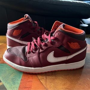 Air Jordan 1 Mid Team Red